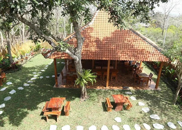 Balinese Seno & 3* Uluwatu