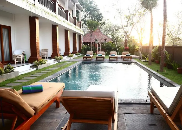 Balinese Seno & Konukevi 3*